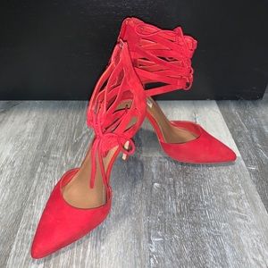 Steve Madden Lace Up Heels size 9